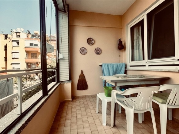 YAPRAK APARTMANI