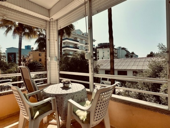 YAPRAK APARTMANI