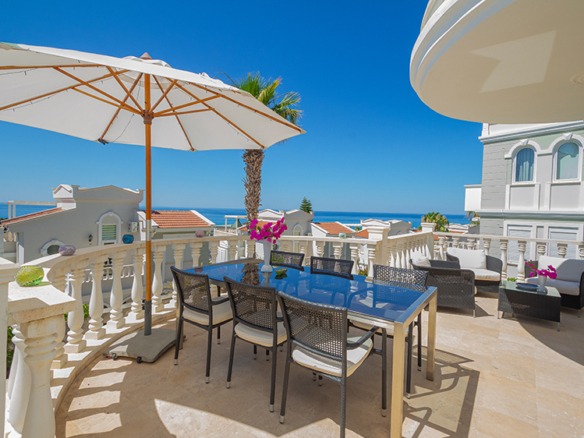 OASIS CLUB KONAKLI
