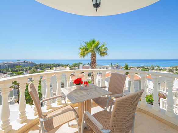 OASIS CLUB KONAKLI