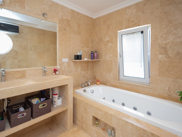 OASIS CLUB KONAKLI