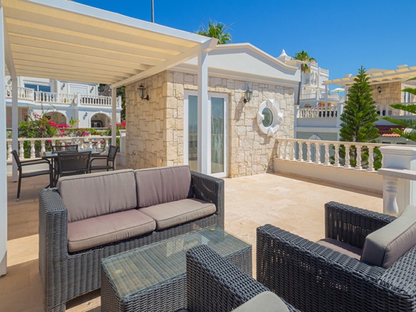 OASIS CLUB KONAKLI