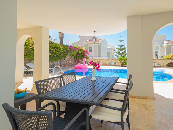 OASIS CLUB KONAKLI