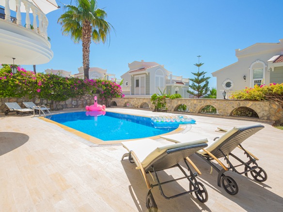 OASIS CLUB KONAKLI