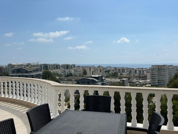 CLUB DENIZ