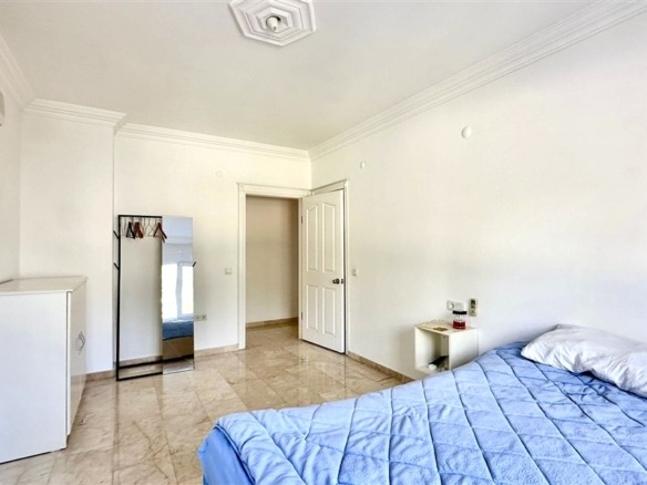 OCEAN VIEWS APARTMENT