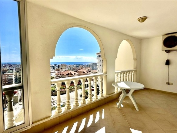 OCEAN VIEWS APARTMENT