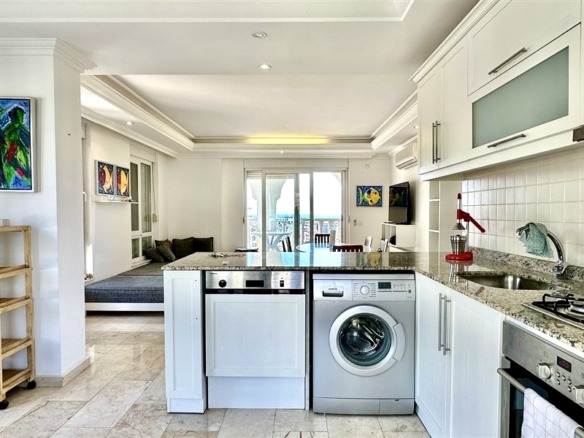OCEAN VIEWS APARTMENT