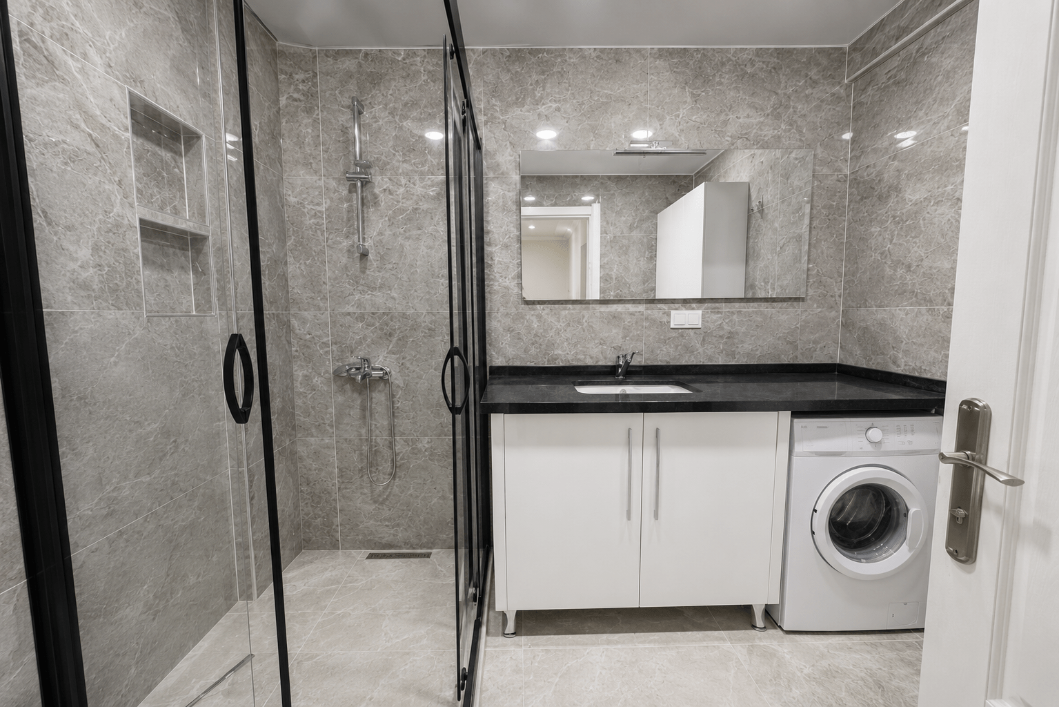 Damlataş Apartment